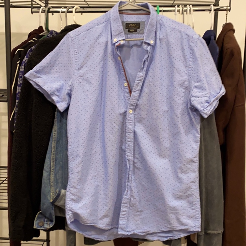 Zara size Large slim fit men’s shirt sleeve casual button down